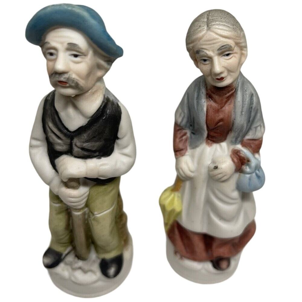 Vintage MAN & WOMNA FARM COUPLE FIGURINES GRANDPA GRANDMA